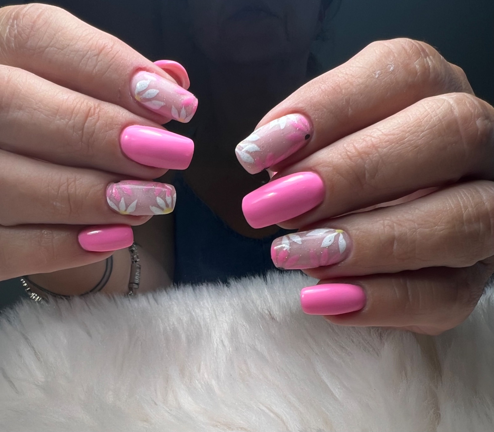Réalisation en onglerie — L'atelier Harmo'nails, Parempuyre
